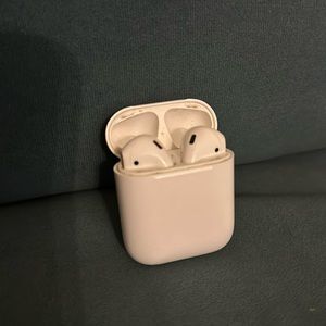 Apple AirPods